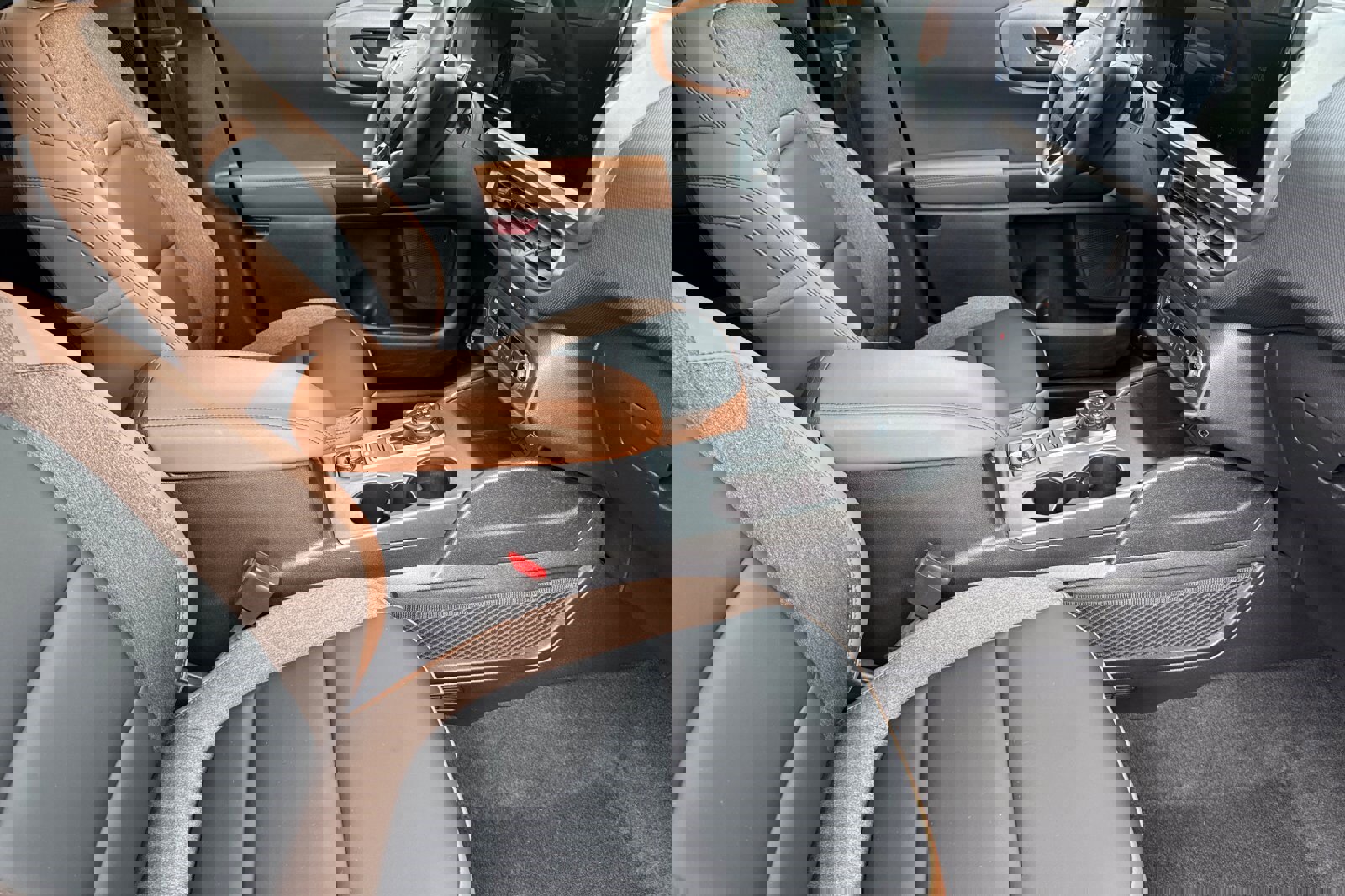 Certified 2025 Ford Bronco Sport Outer Banks w/ Outer Banks Tech Package+ image 17