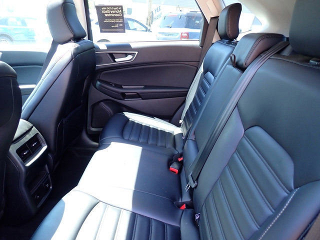 Certified 2022 Ford Edge SEL w/ Convenience Package AWD/4WD image 18