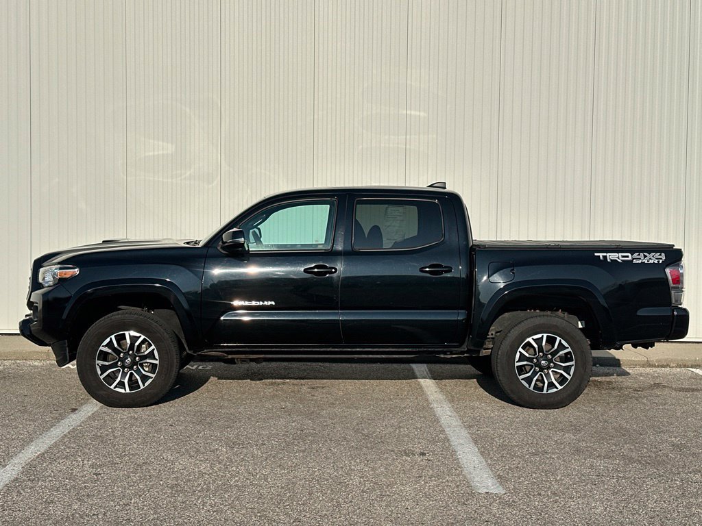 Used 2020 Toyota Tacoma TRD Sport w/ Technology Package AWD/4WD image 3