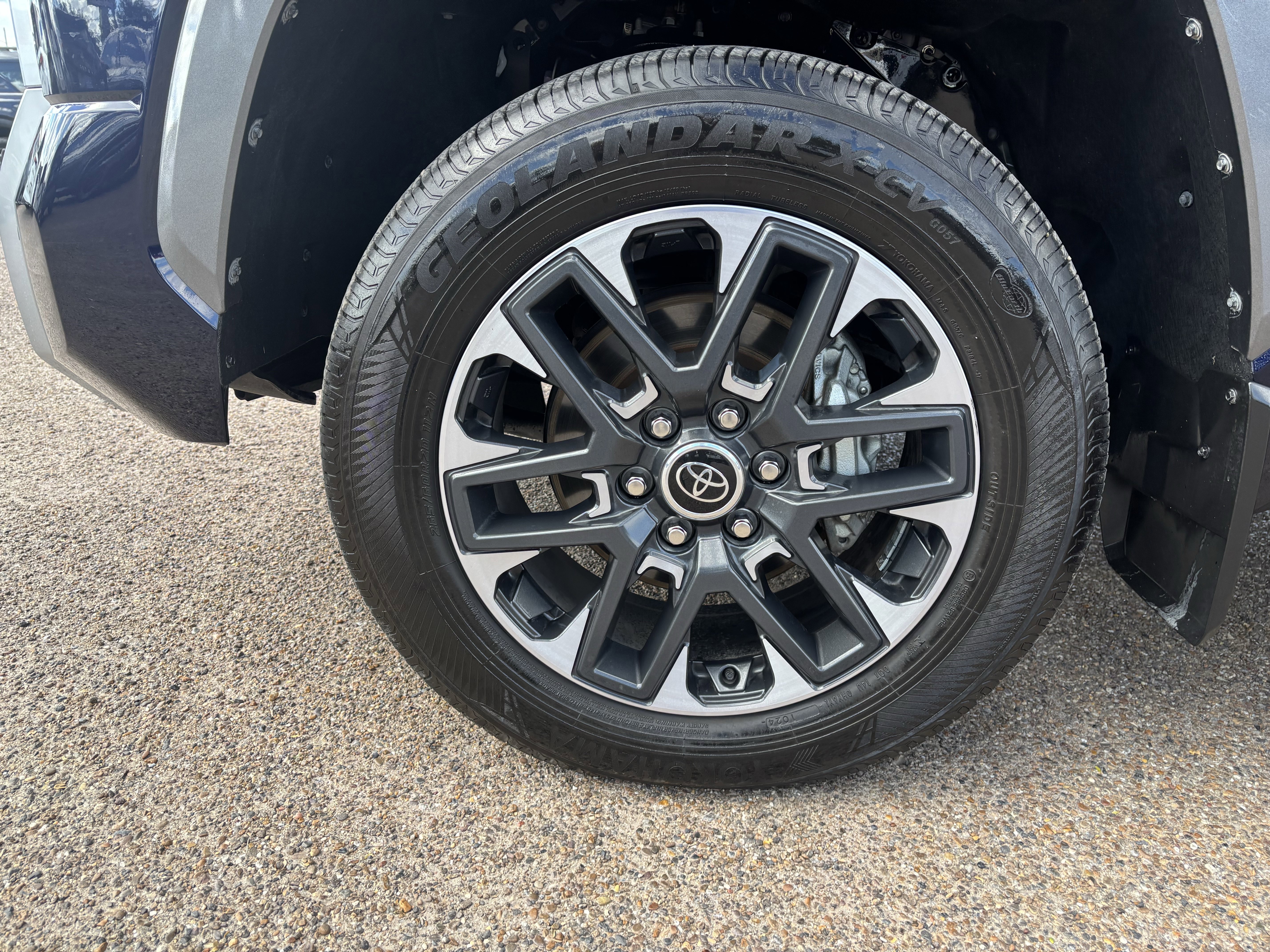 Used 2024 Toyota Tundra Limited image 8