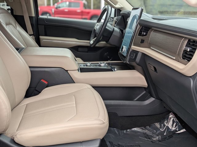 Certified 2023 Ford Expedition Limited image 40