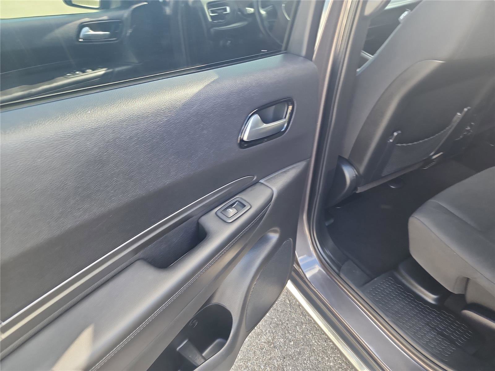 Used 2021 Dodge Durango SXT image 20