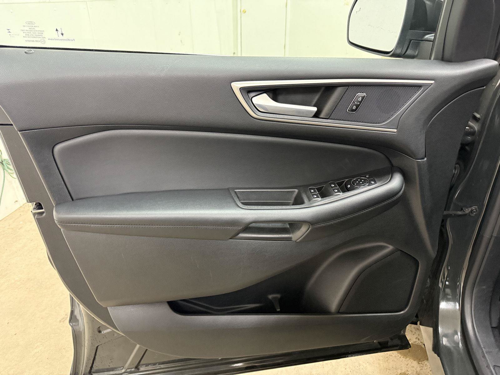 Certified 2023 Ford Edge SEL w/ Convenience Package AWD/4WD image 14