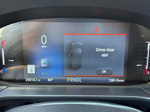 Certified 2025 Ford Escape SE FWD image 24
