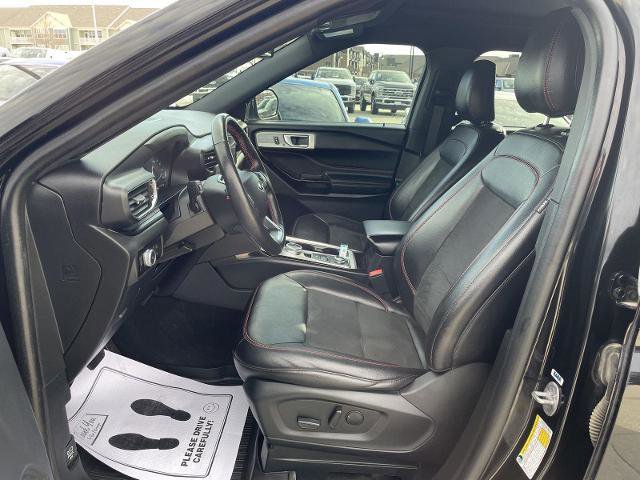 Certified 2023 Ford Explorer ST-Line w/ Class IV Trailer Tow Package image 16