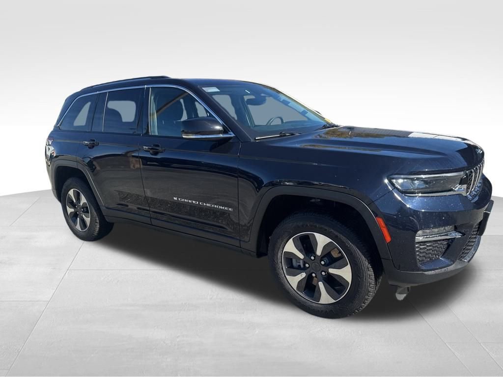 Used 2024 Jeep Grand Cherokee Limited 4xe image 8