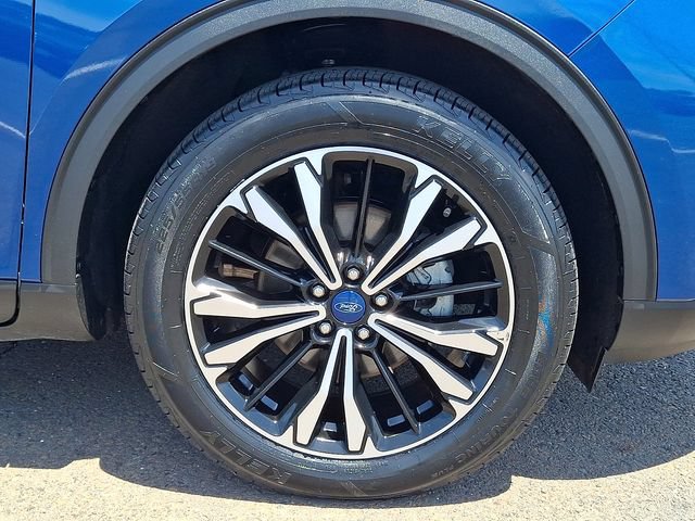 Certified 2022 Ford Escape SEL w/ SEL Stealth AWD Package image 8