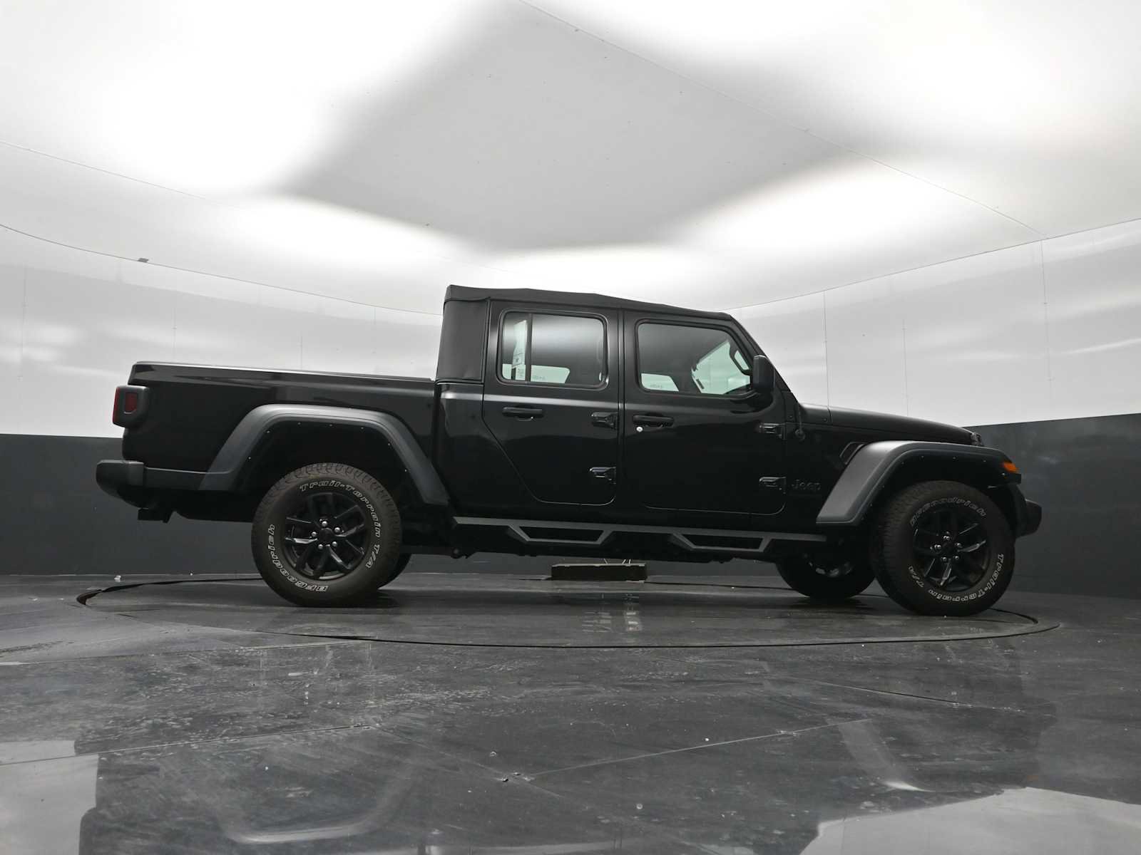 Used 2022 Jeep Gladiator Sport w/ Trailer Tow Package AWD/4WD image 54