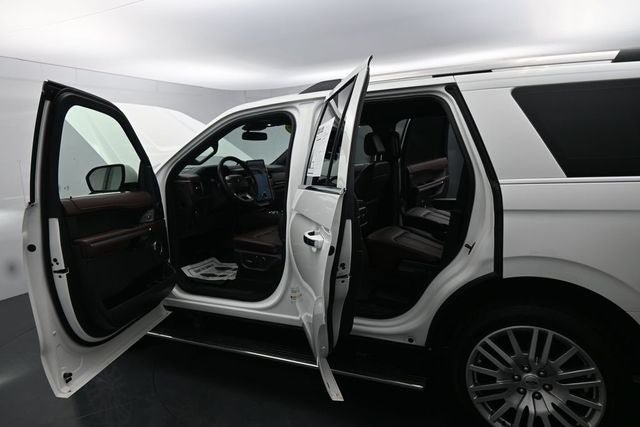 Certified 2024 Ford Expedition Limited AWD/4WD image 14