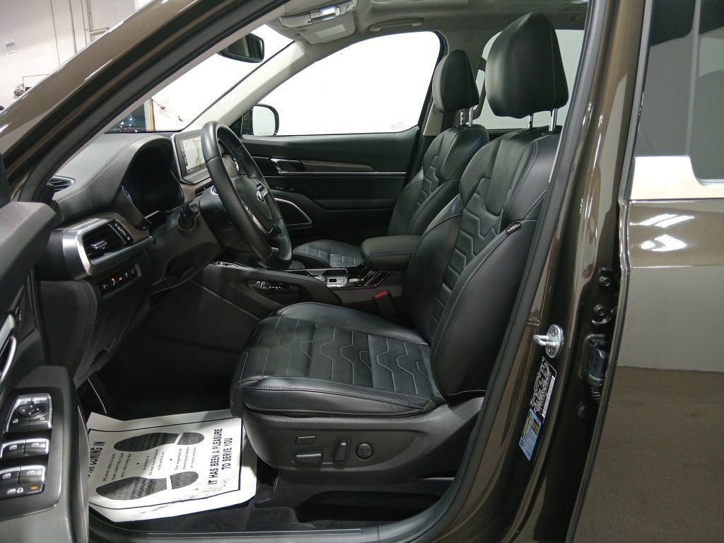Used 2020 Kia Telluride SX w/ SX Prestige Package AWD/4WD image 19