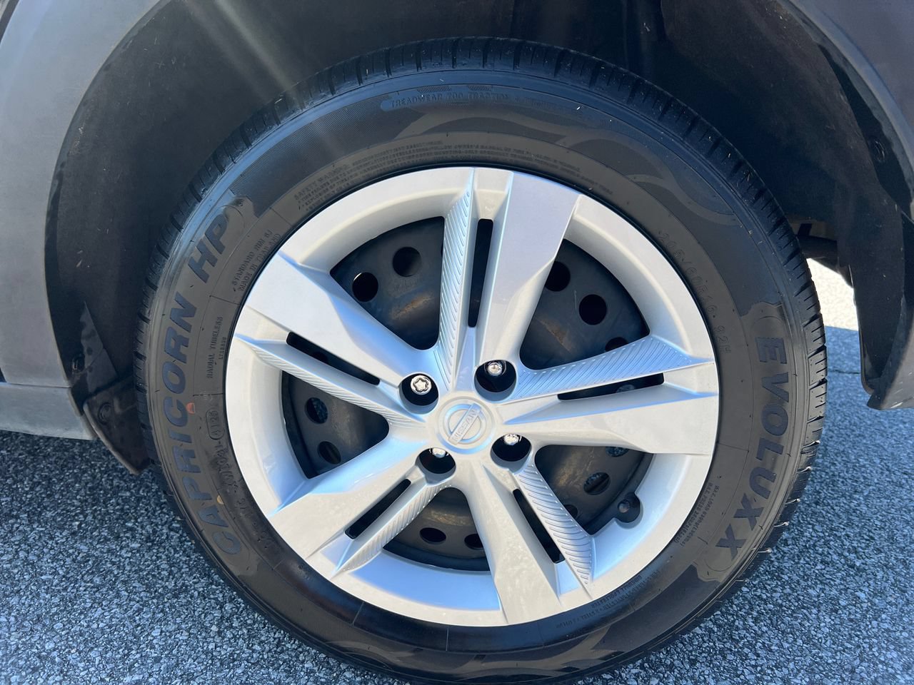 Used 2022 Nissan Kicks S FWD image 21