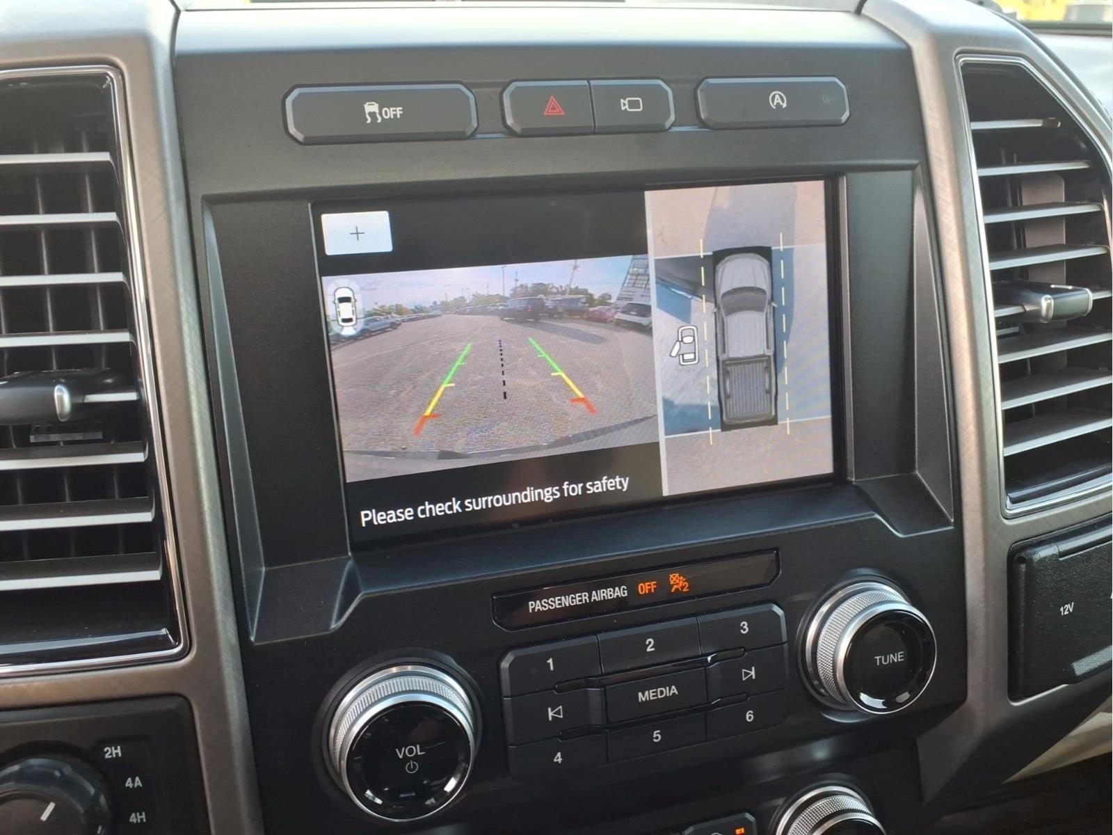Certified 2020 Ford F150 Limited w/ Trailer Tow Package AWD/4WD image 25