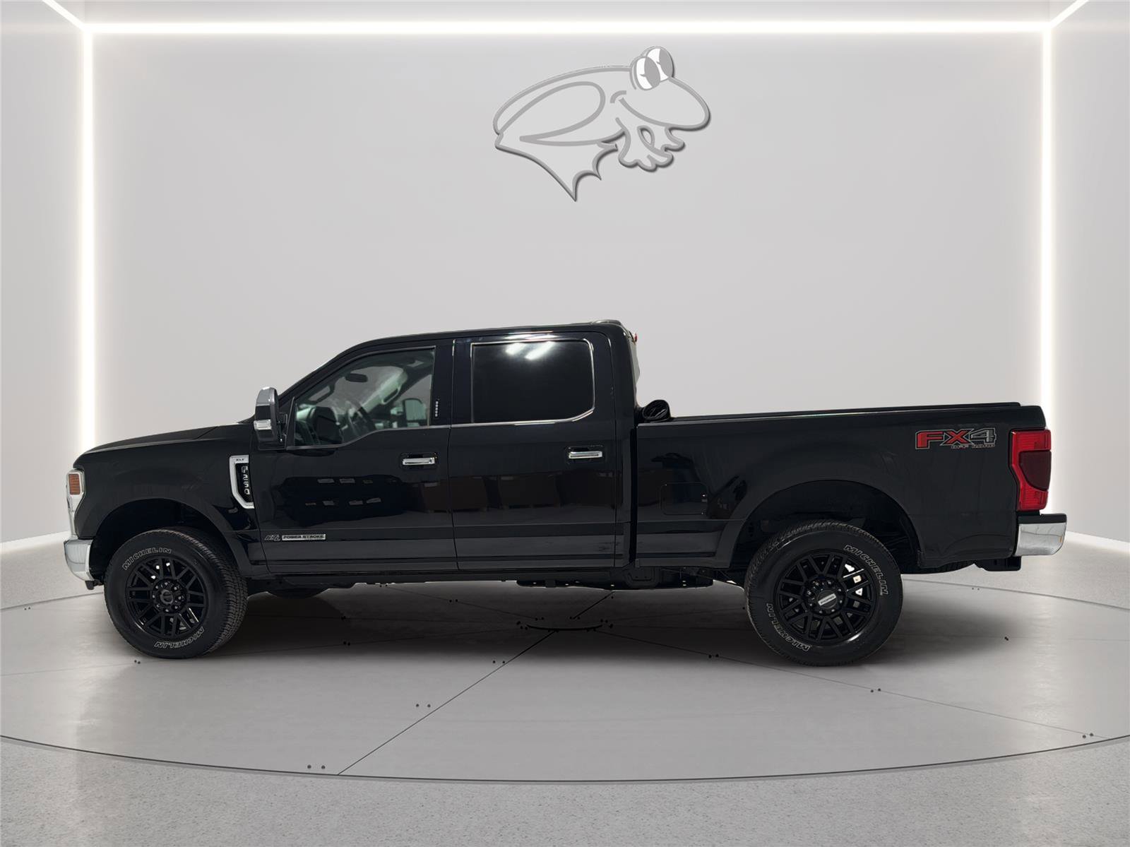 Certified 2021 Ford F250 XLT w/ XLT Premium Package AWD/4WD image 2