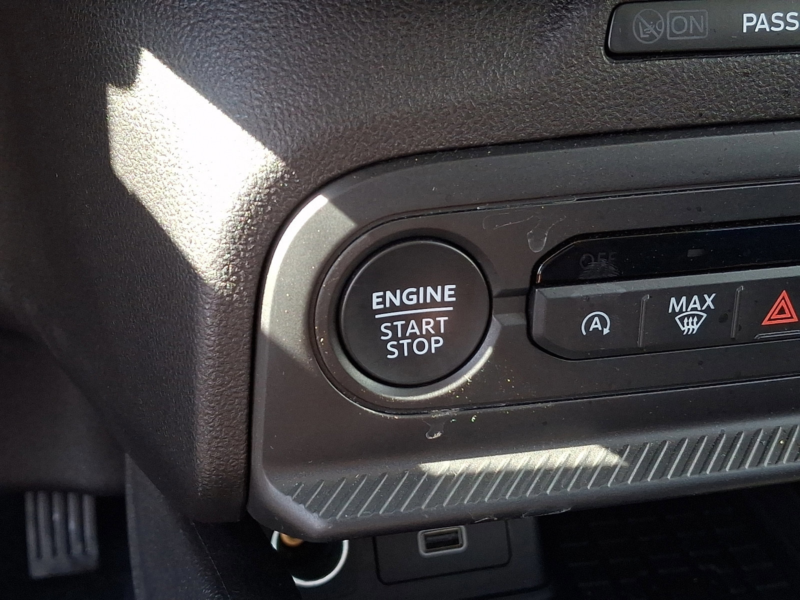 Certified 2025 Ford Bronco Sport Outer Banks w/ Outer Banks Tech Package+ AWD/4WD image 26