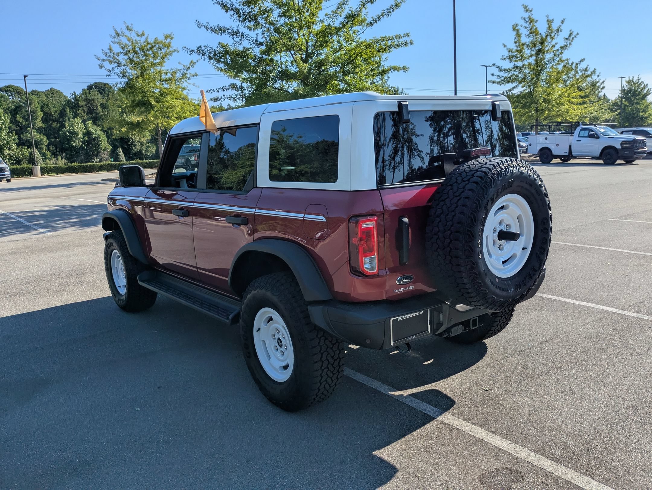 Certified 2025 Ford Bronco Heritage Edition AWD/4WD image 6