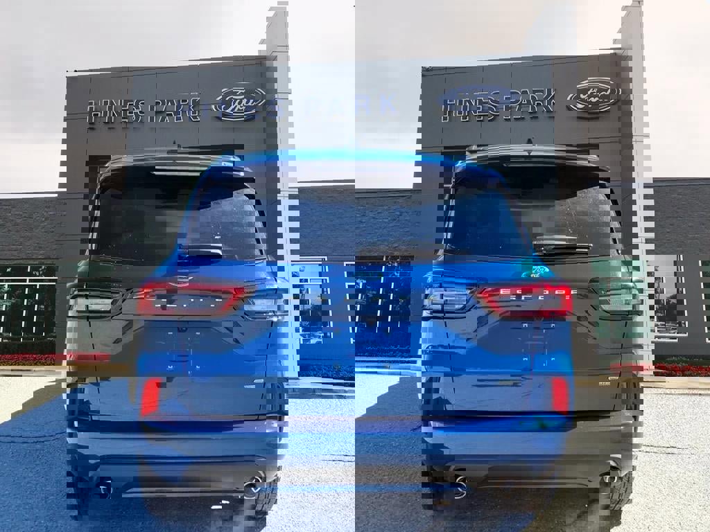 Certified 2023 Ford Escape ST-Line w/ Equipment Group 301A image 4