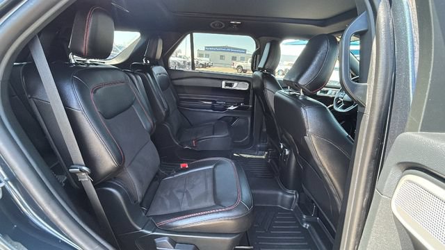 Certified 2023 Ford Explorer ST-Line w/ Class IV Trailer Tow Package AWD/4WD image 13