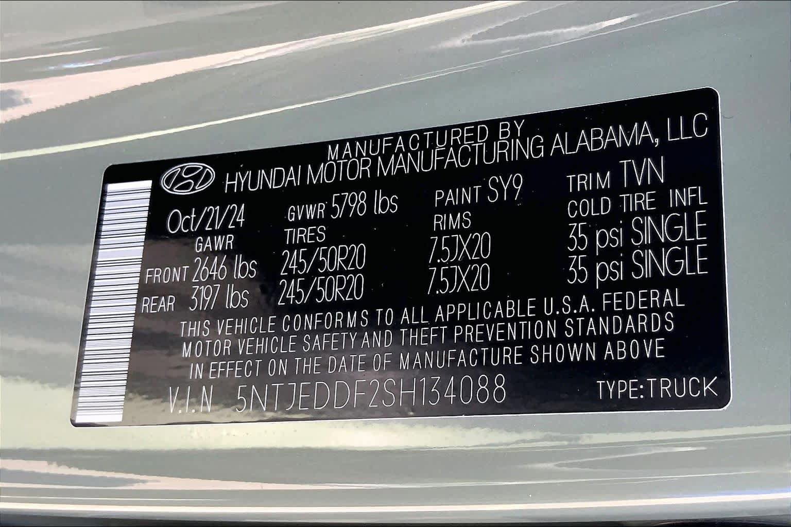 Used 2025 Hyundai Santa Cruz Limited AWD/4WD image 32