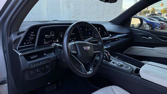 Used 2021 Cadillac Escalade Sport w/ Driver Assist Tech Package AWD/4WD image 38