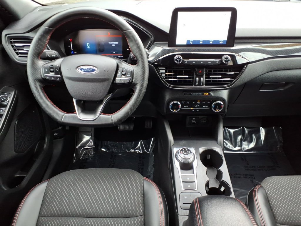 Certified 2025 Ford Escape ST-Line AWD/4WD image 14