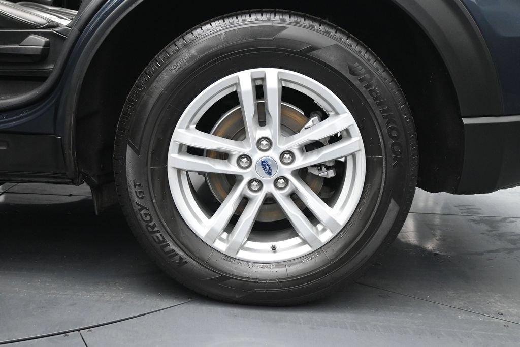 Certified 2023 Ford Explorer XLT RWD image 22