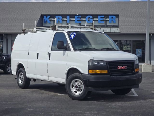 Used 2023 GMC Savana 2500 w/ Driver Convenience Package RWD image 2
