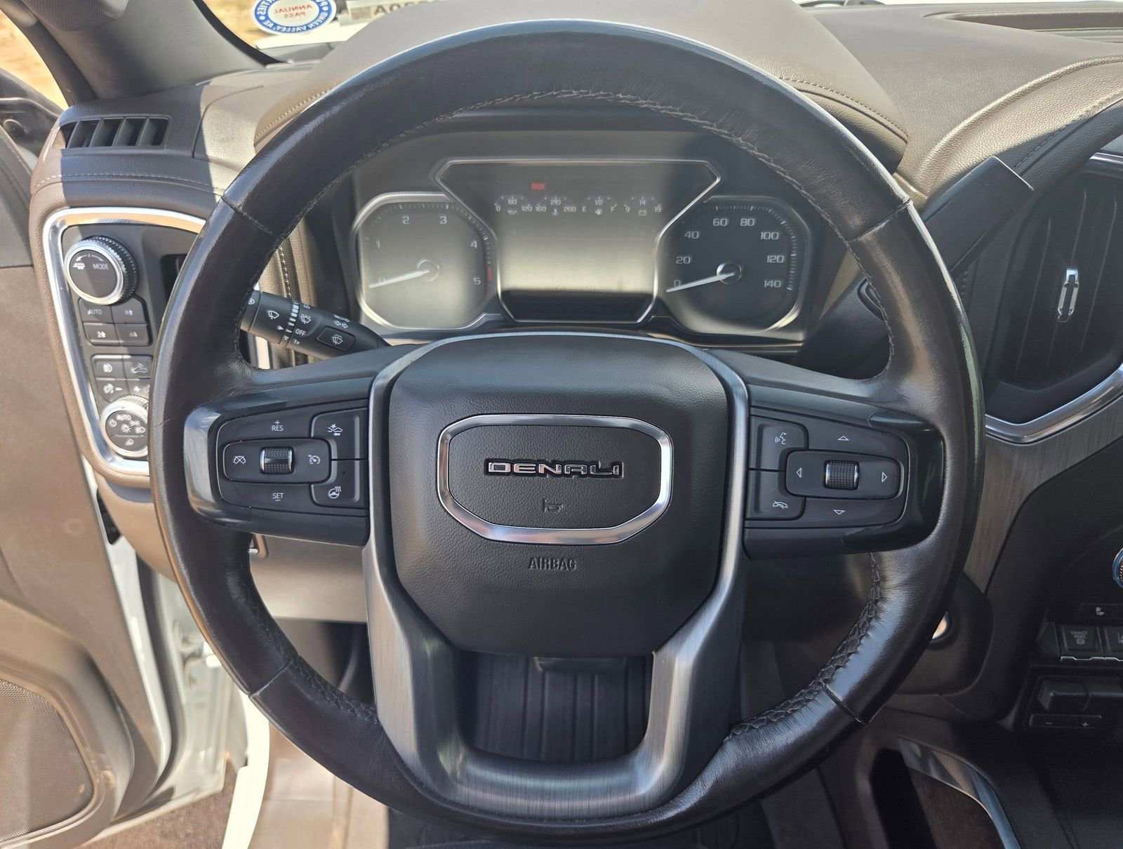 Used 2020 GMC Sierra 2500 Denali w/ Denali Ultimate Package AWD/4WD image 24