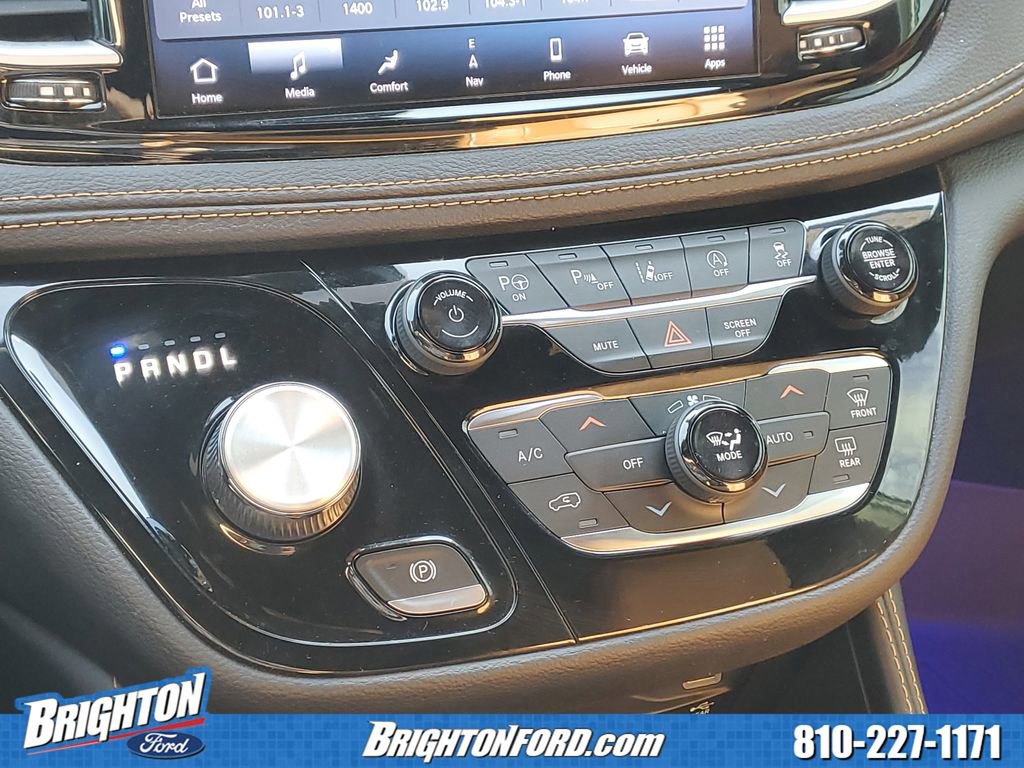 Used 2021 Chrysler Pacifica Pinnacle AWD/4WD image 30