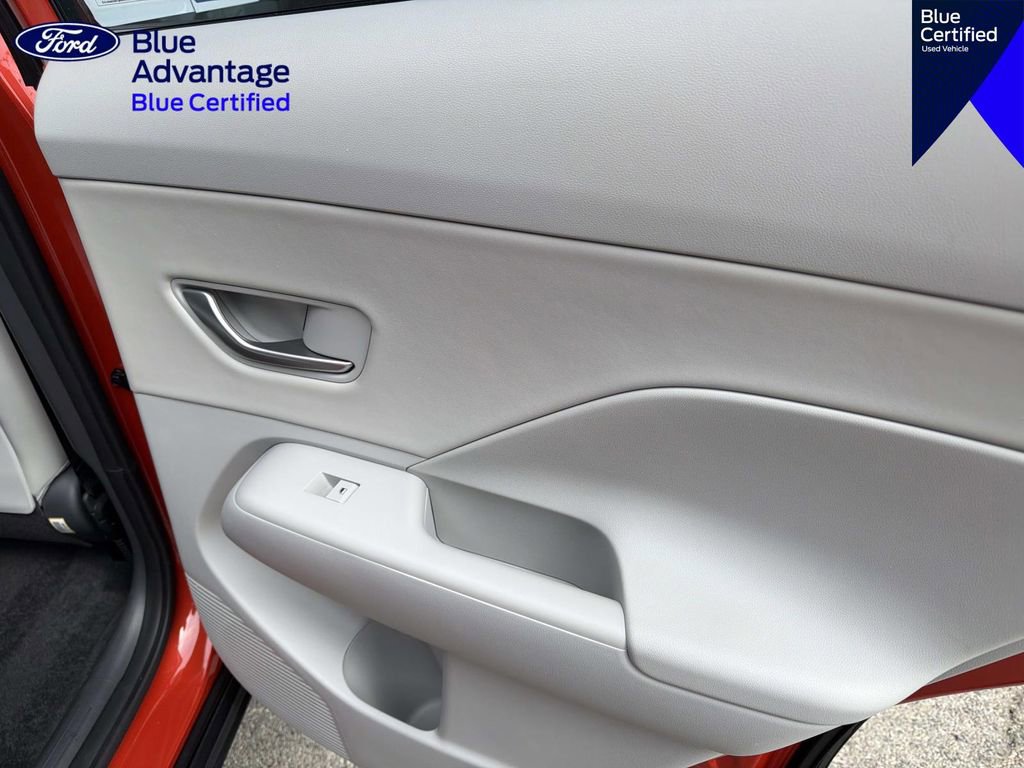 Used 2024 Hyundai Kona Limited FWD image 19