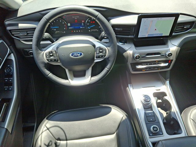 Certified 2023 Ford Explorer XLT w/ Equipment Group 202A AWD/4WD image 13