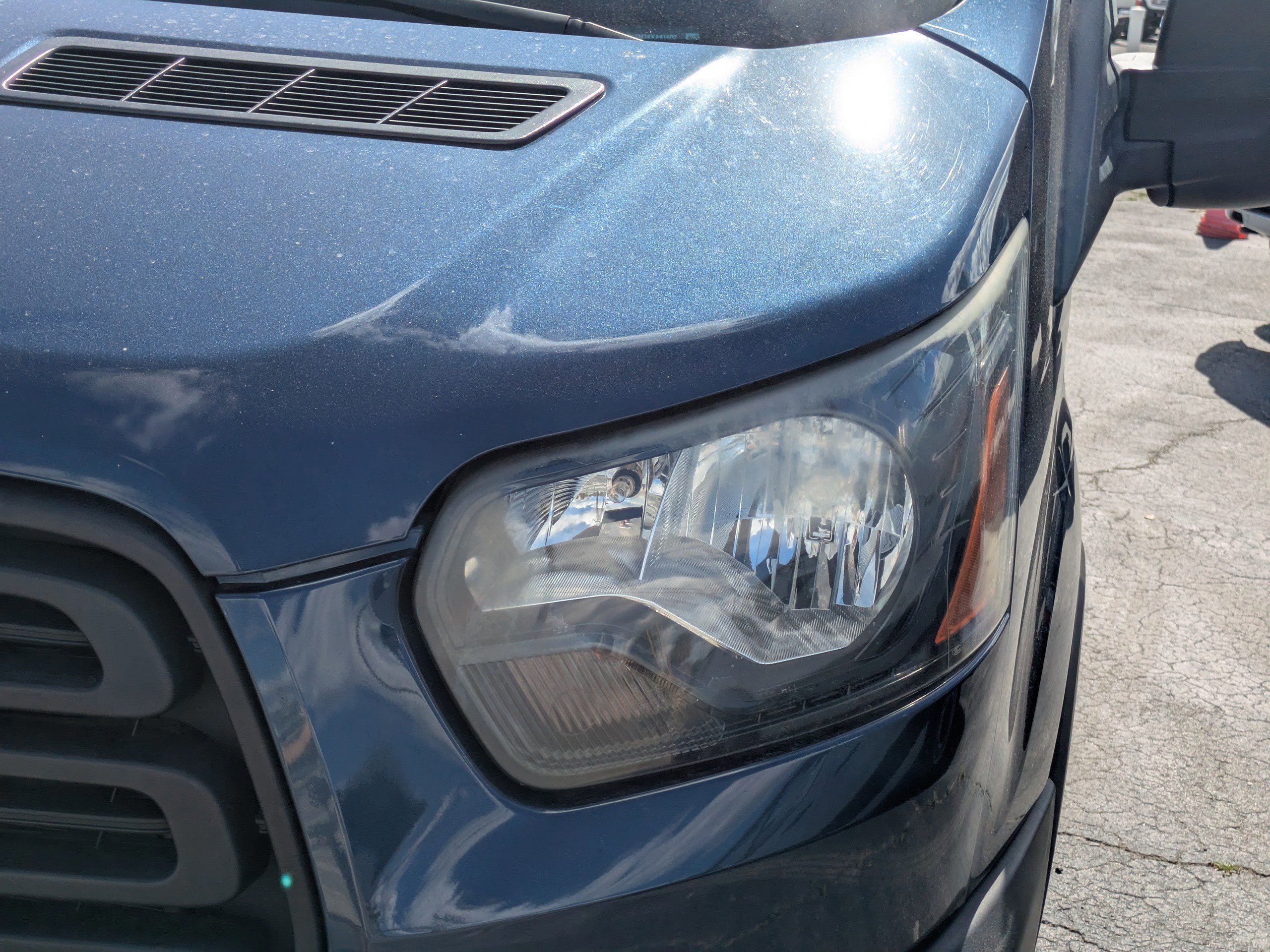 Certified 2019 Ford Transit 150 130 Low Rf w/ Interior Upgrade Package image 9