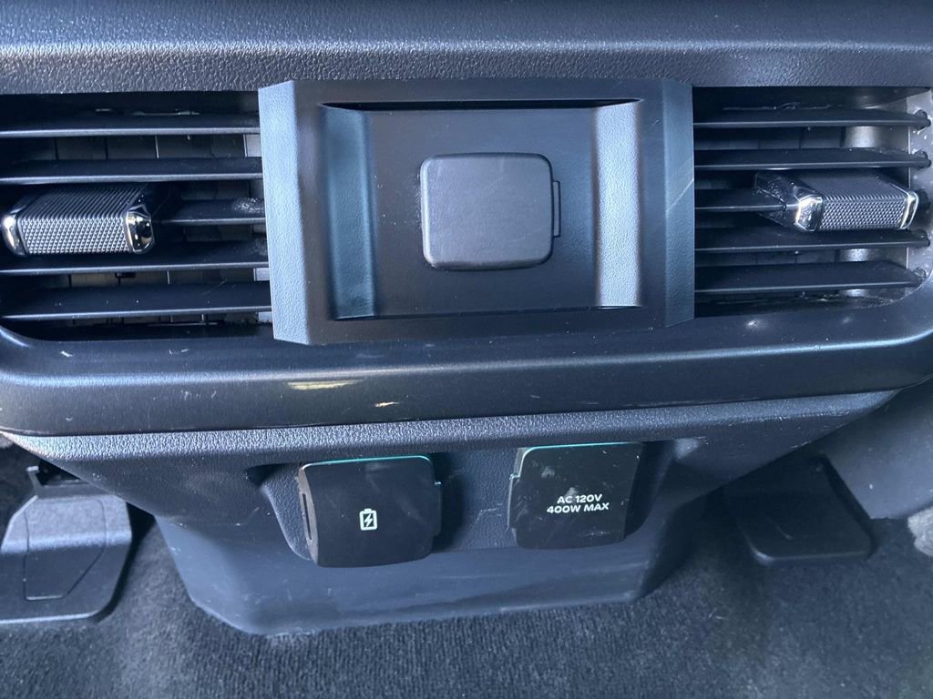 Certified 2022 Ford F150 XLT w/ Equipment Group 302A High image 16