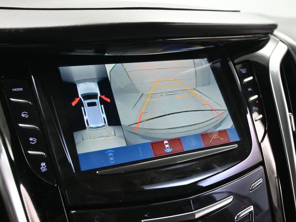 Used 2020 Cadillac Escalade Platinum image 43