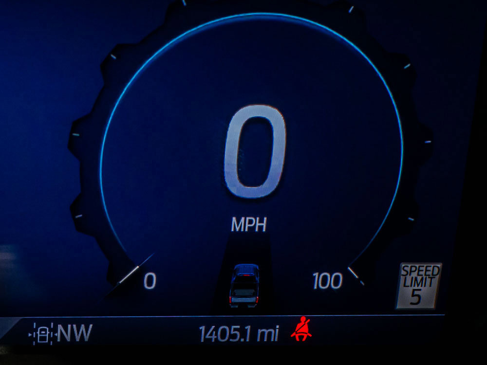 Certified 2025 Ford F350 Platinum w/ FX4 Off-Road Package image 18