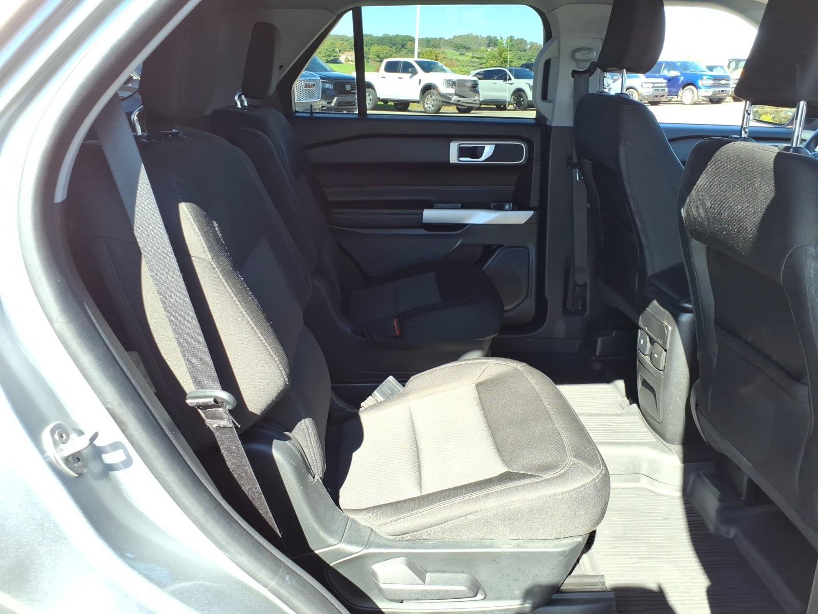 Certified 2023 Ford Explorer XLT AWD/4WD image 9