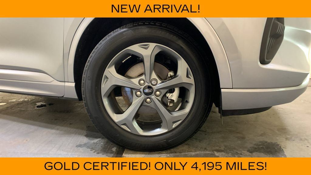 Certified 2024 Ford Escape ST-Line w/ Tech Pack #1 AWD/4WD image 9