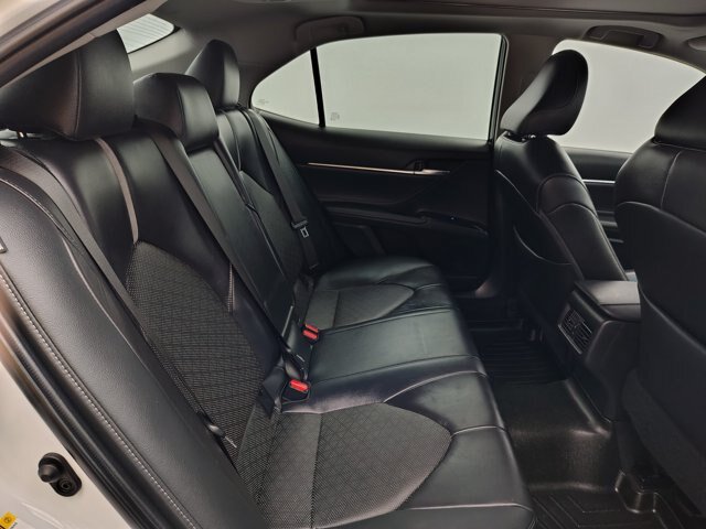 Used 2018 Toyota Camry XSE FWD image 27