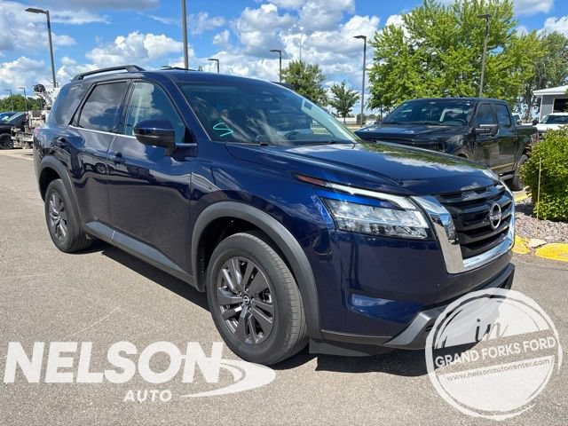 Used 2022 Nissan Pathfinder SV