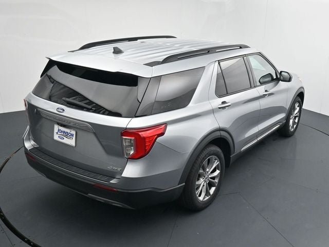 Certified 2022 Ford Explorer XLT w/ Equipment Group 202A AWD/4WD image 29