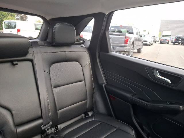 Certified 2022 Ford Escape SEL AWD/4WD image 14