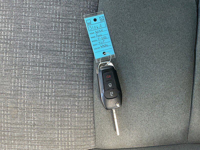 Certified 2024 Ford F250 XLT w/ FX4 Off-Road Package image 27