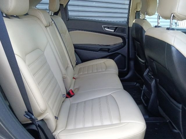 Certified 2019 Ford Edge SEL w/ Equipment Group 201A FWD image 32