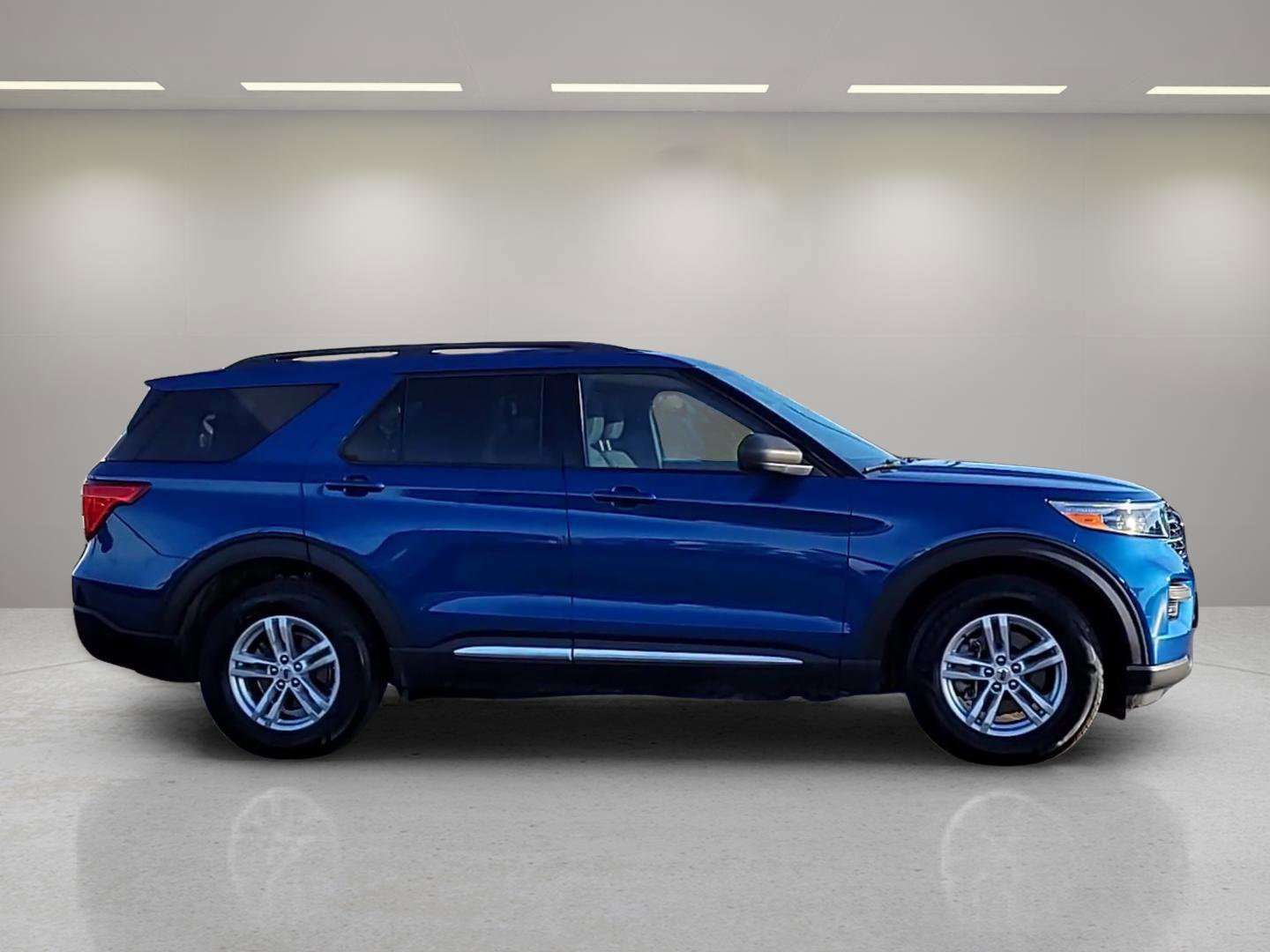Certified 2020 Ford Explorer XLT image 6