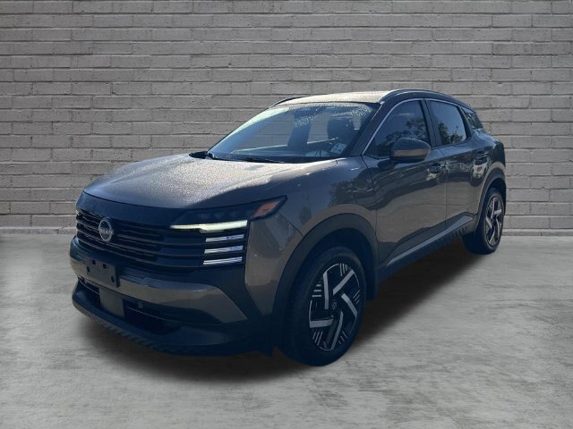 Used 2025 Nissan Kicks SV w/ SV Premium Package FWD image 3