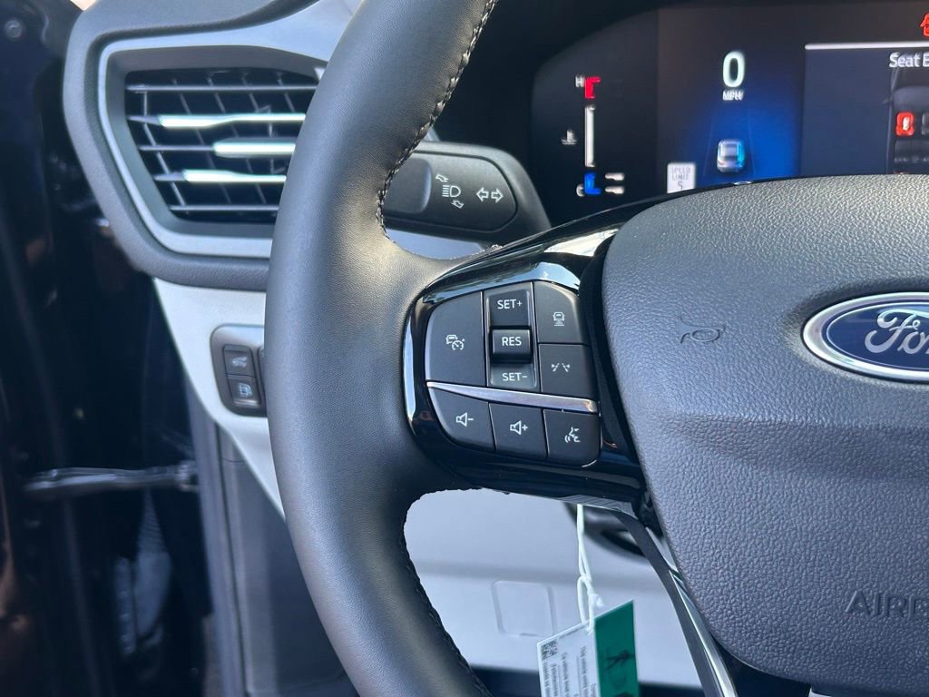 Certified 2024 Ford Escape SE image 39