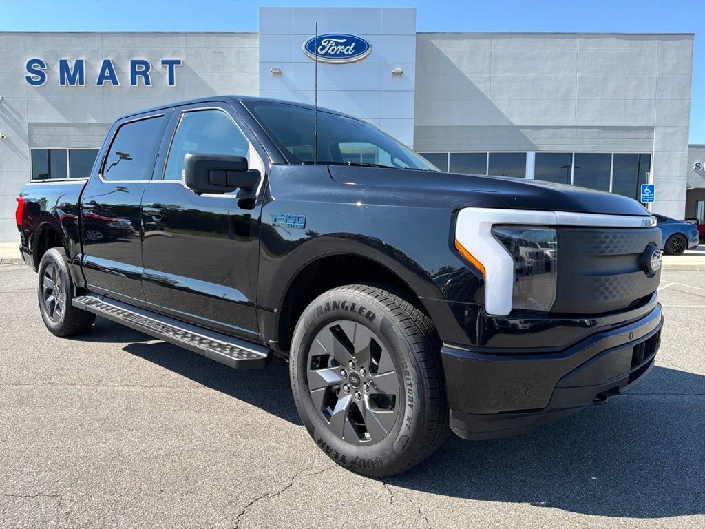 Certified 2025 Ford F150 Lightning Flash AWD/4WD image 1