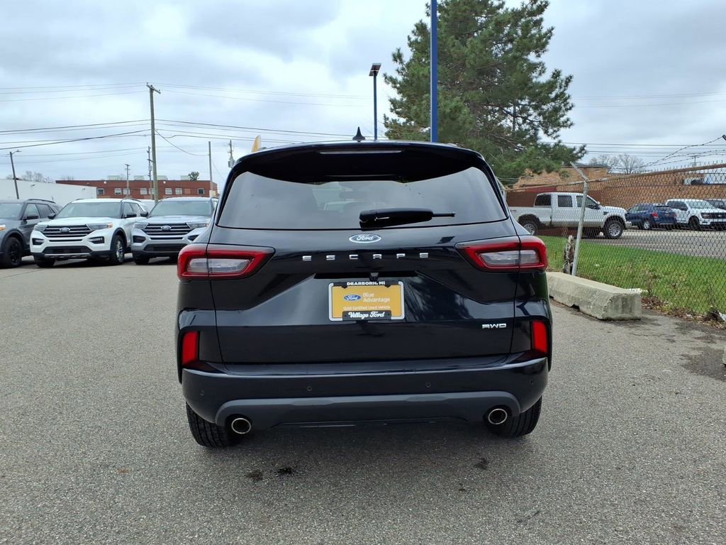 Certified 2024 Ford Escape ST-Line w/ Tech Pack #1 image 3