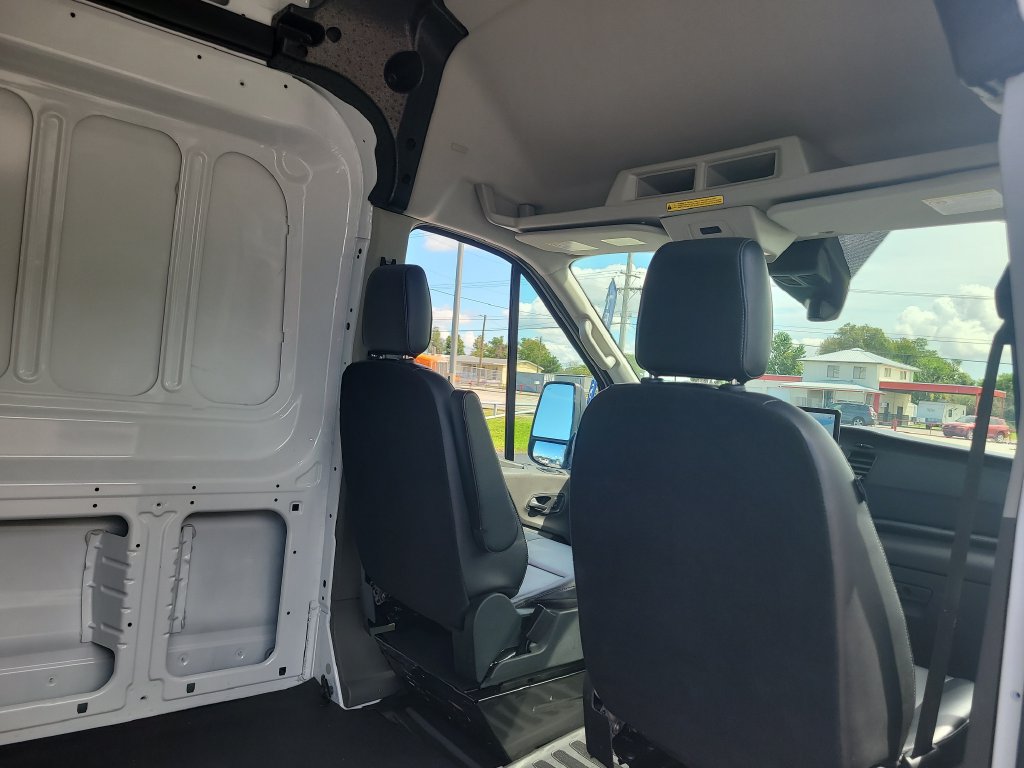 Certified 2025 Ford Transit 350 148 High Roof Extended RWD image 12