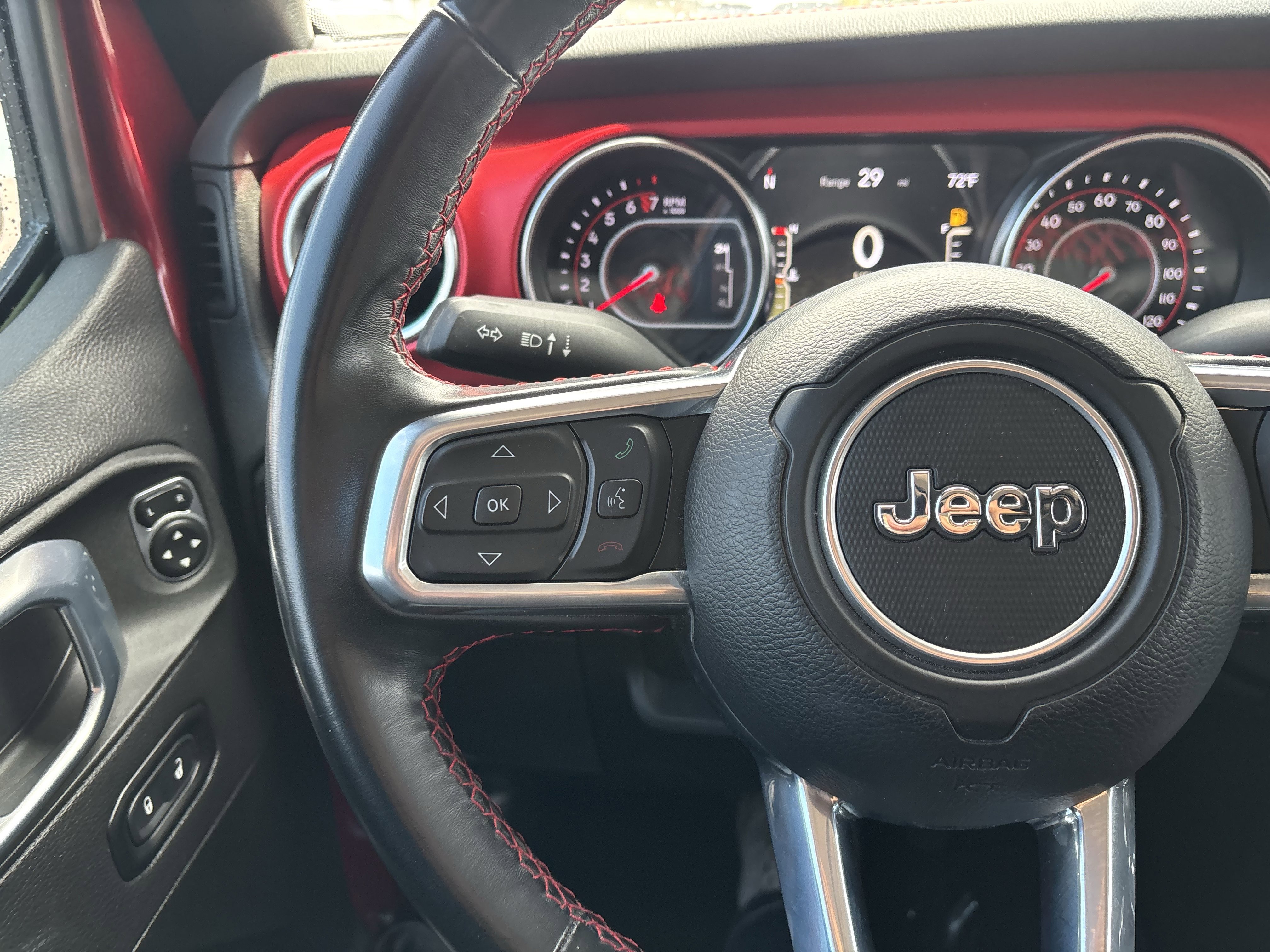 Used 2022 Jeep Gladiator Rubicon w/ LED Lighting Group AWD/4WD image 28