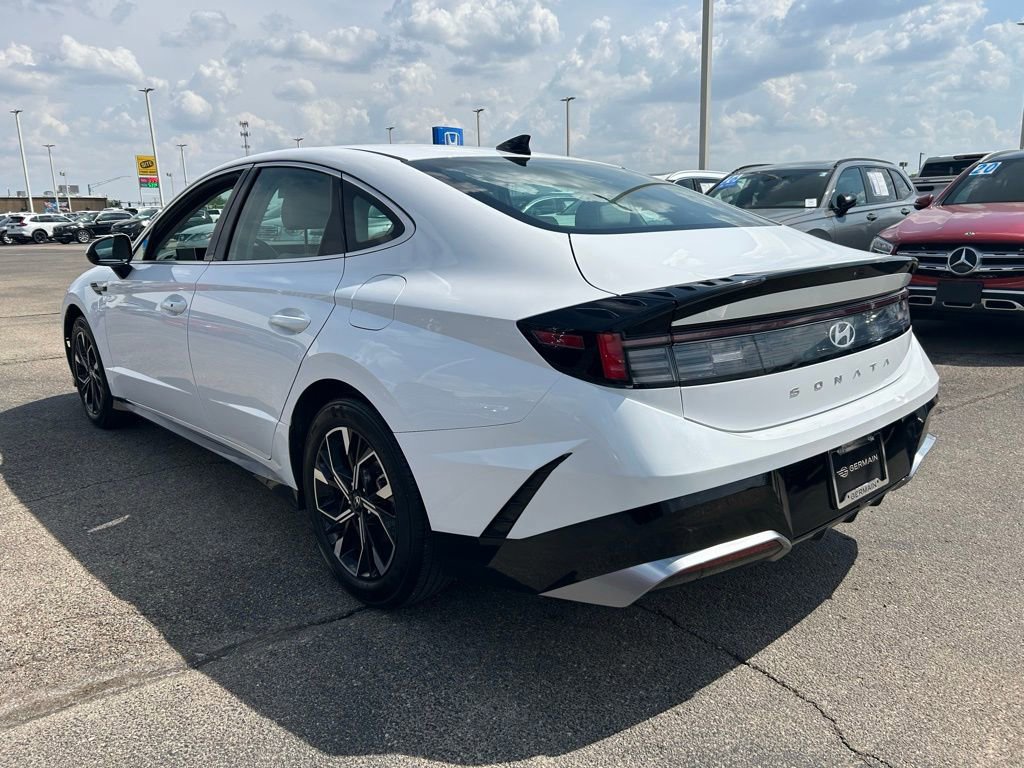 Used 2025 Hyundai Sonata SEL FWD image 6